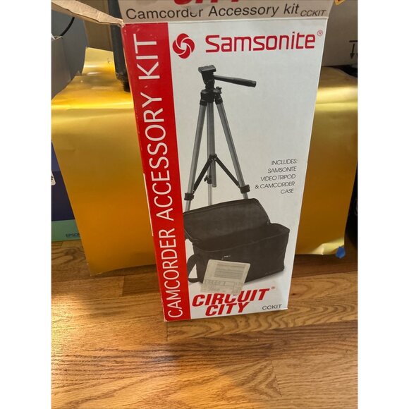 Samsonite Lightweight Photo/Video Tripod Slightly Used Adjustable Height